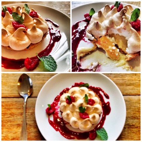 Peach tart with meringue!